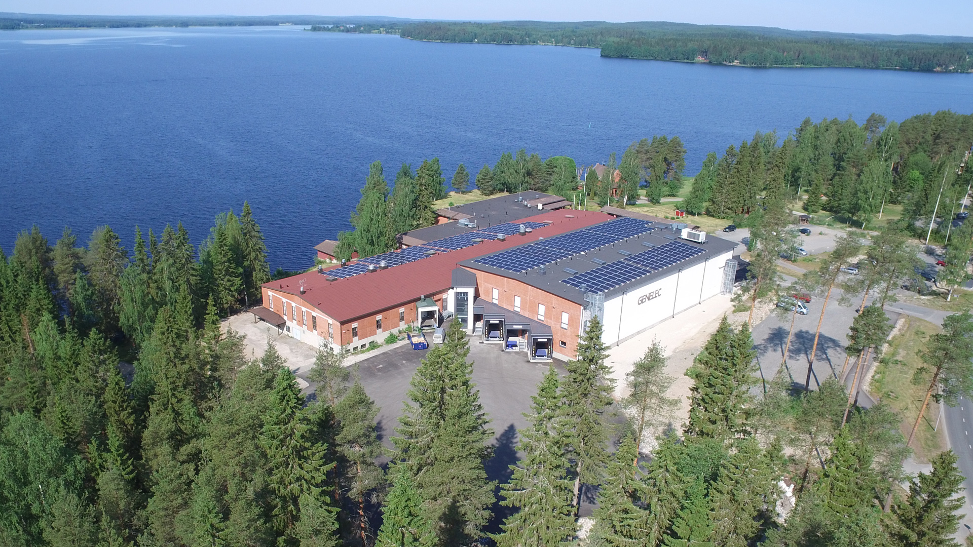 フィンランド・イイサルミ本社工場