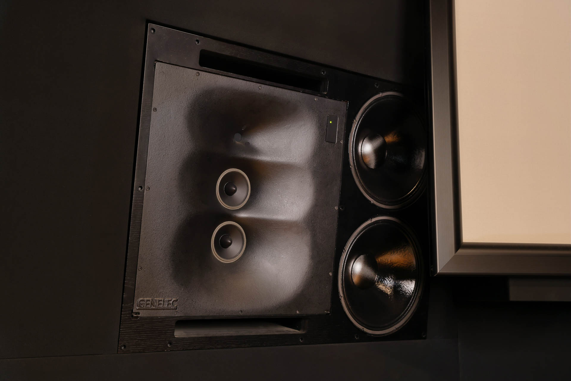 Built to Trust | ブレーン - 30年の時を経て生まれ変わった“1035”