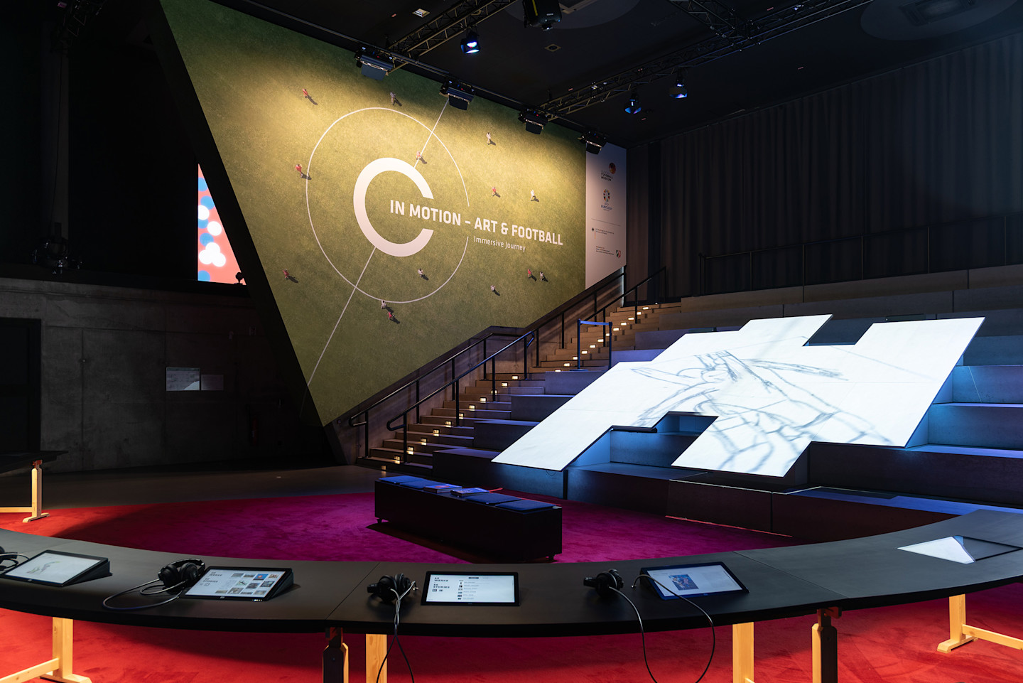 企画展「In Motion – Art & Football」