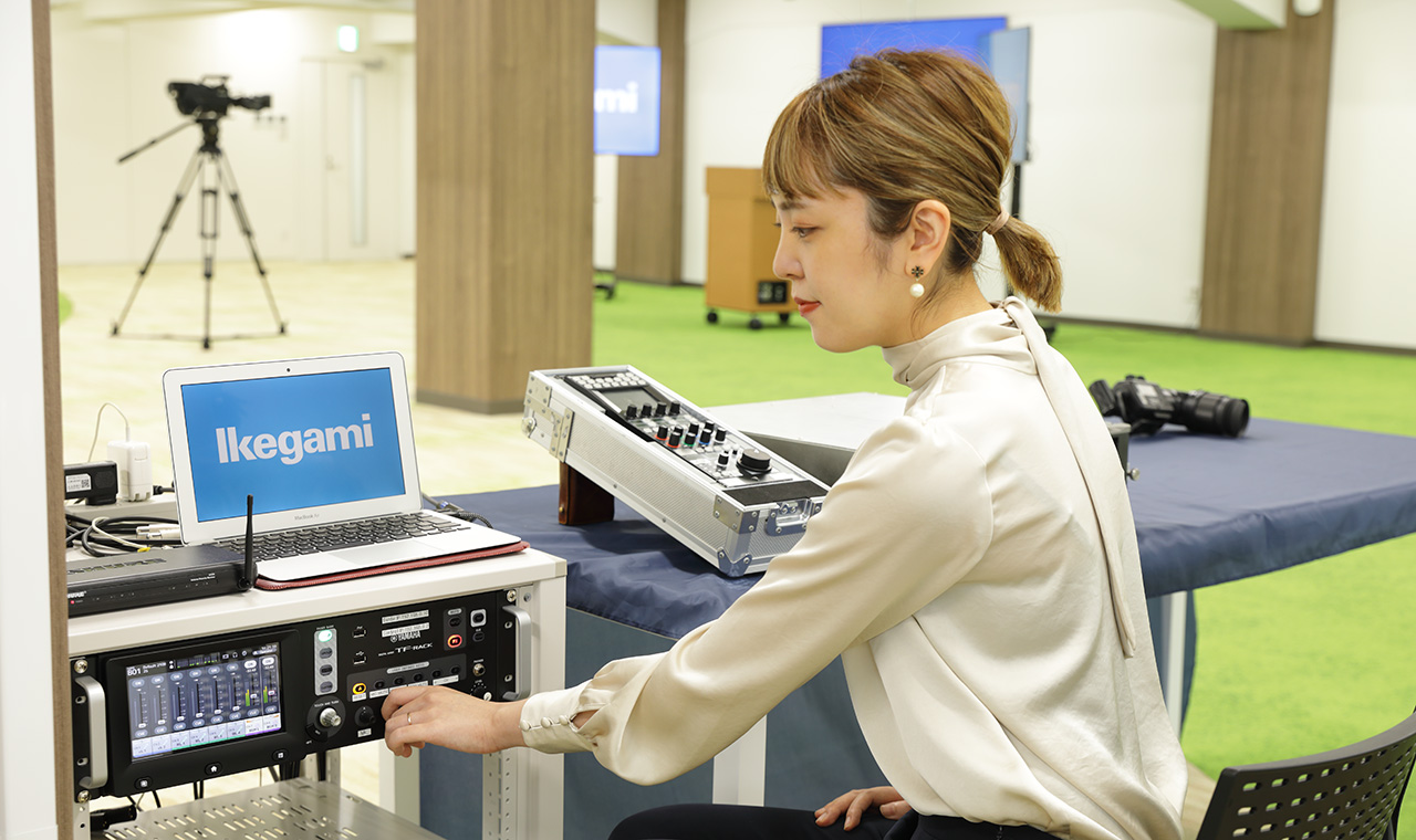 Smart IPとYAMAHA TF-RACKを採用したことでシンプルなコントロール・ブースを実現