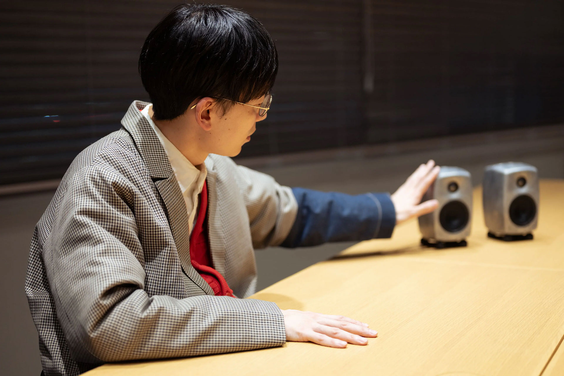 References | Kan Sano - 「G One RAWフィニッシュは劇的にリスニング