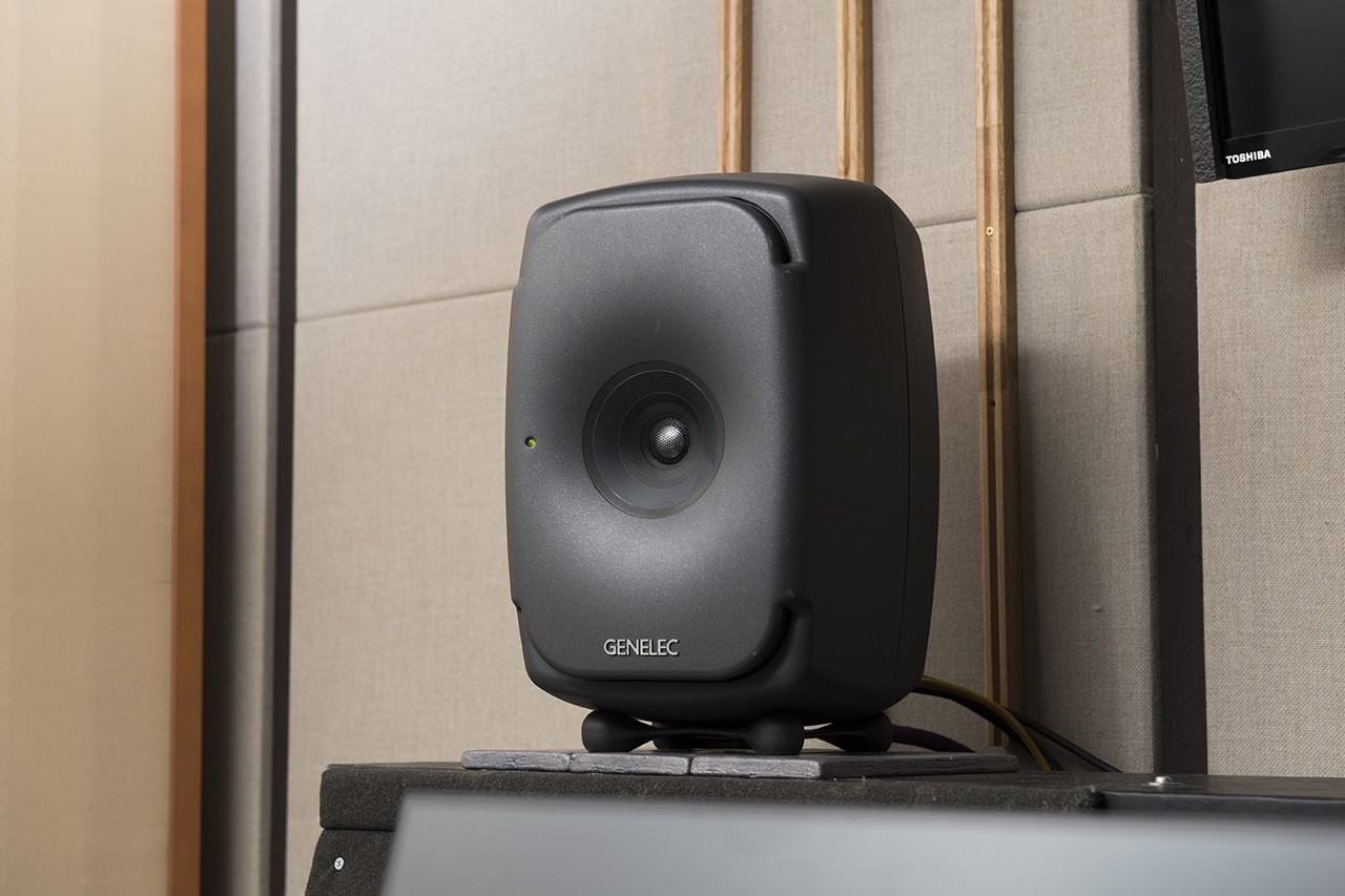 At Home | 森元浩二.「自分の中の揺るぎなきリファレンス」