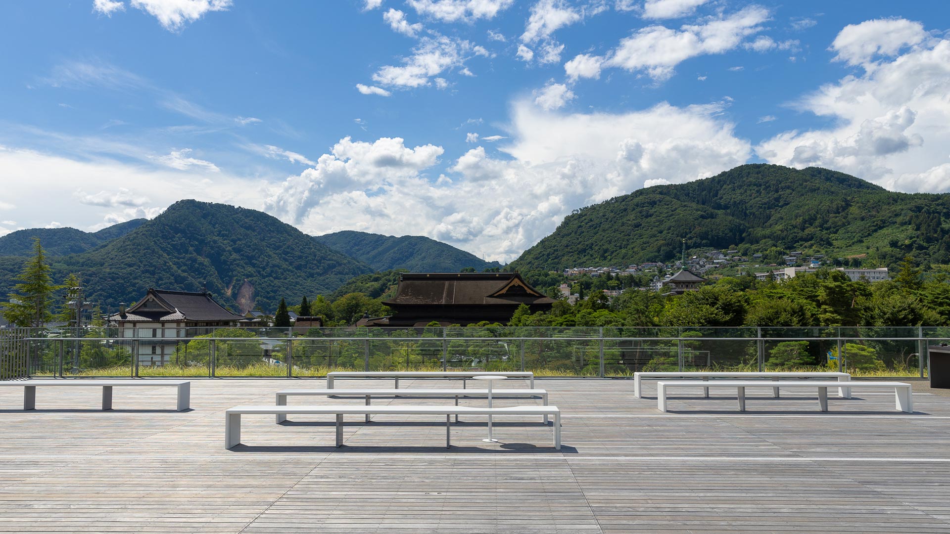 Genelecで高められた美術館としての「奥行き」 - 細井美裕×長野県立美術館