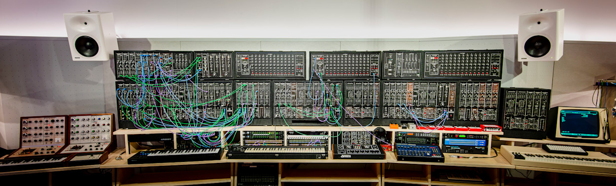 System 700とFairlight CMI 30Aで構成されるSynth Pod GとS360A