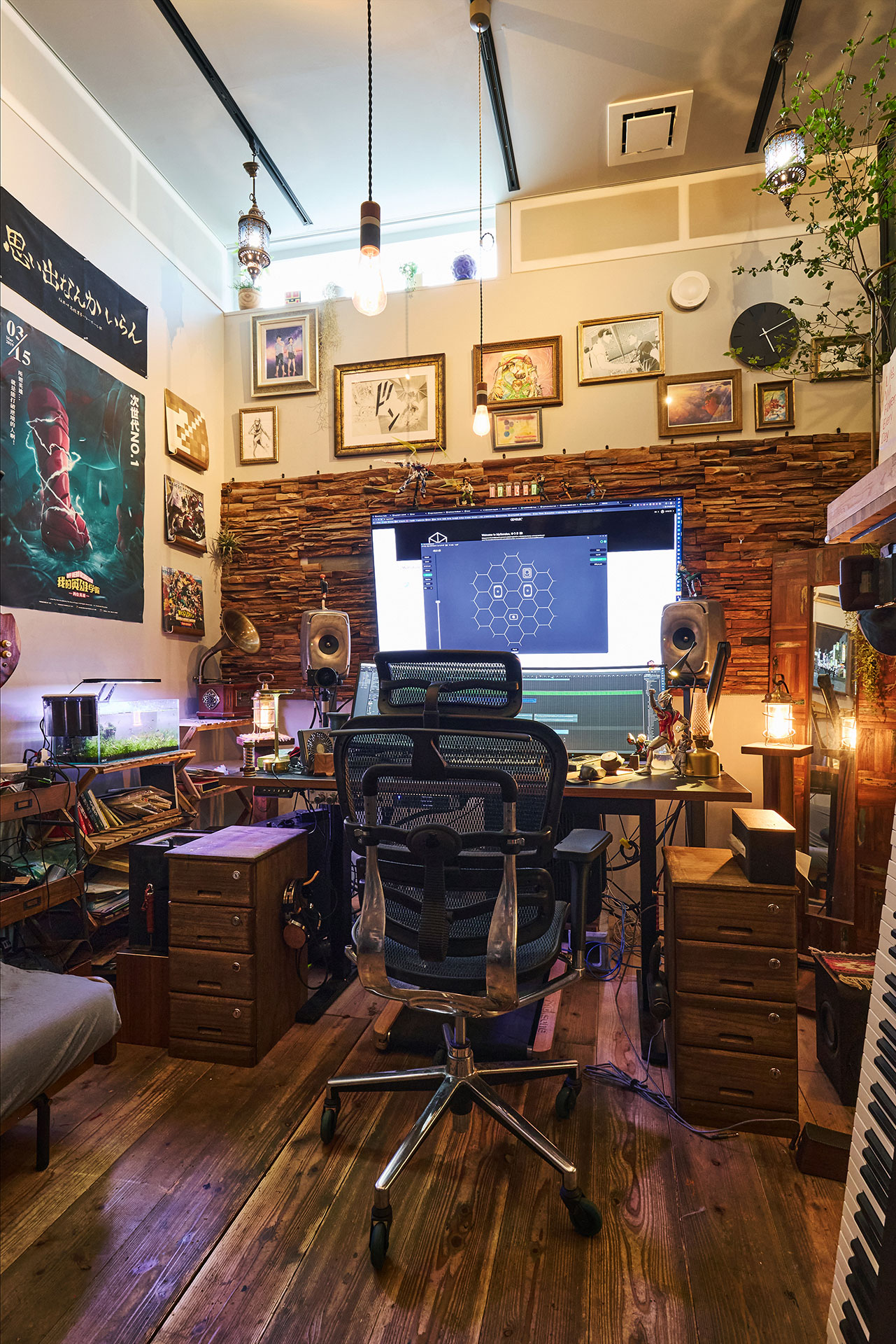 References | 林ゆうき - 「使いながらワクワクするスピーカーは